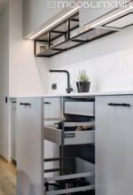 Näidislahendus_Blum Tandembox Antaro hall RAL9006_2x sisesahtliga